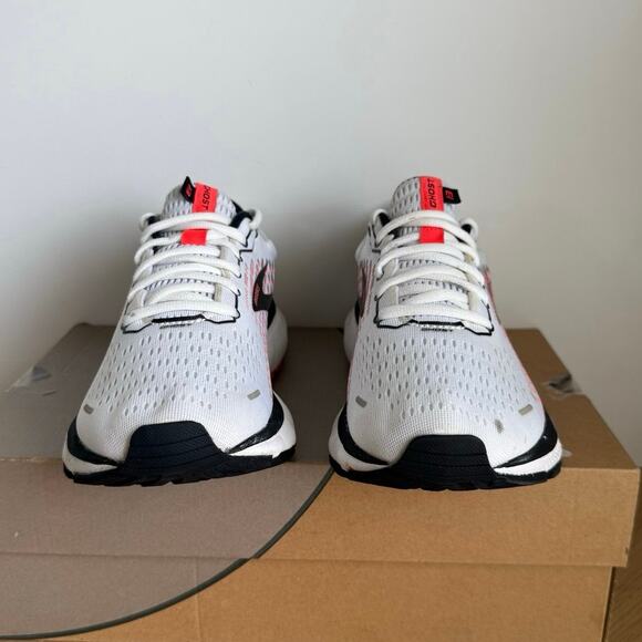 Brooks Ghost 13 White/Black Women Running Sneakers- SZ 9 - Picture 13 of 16